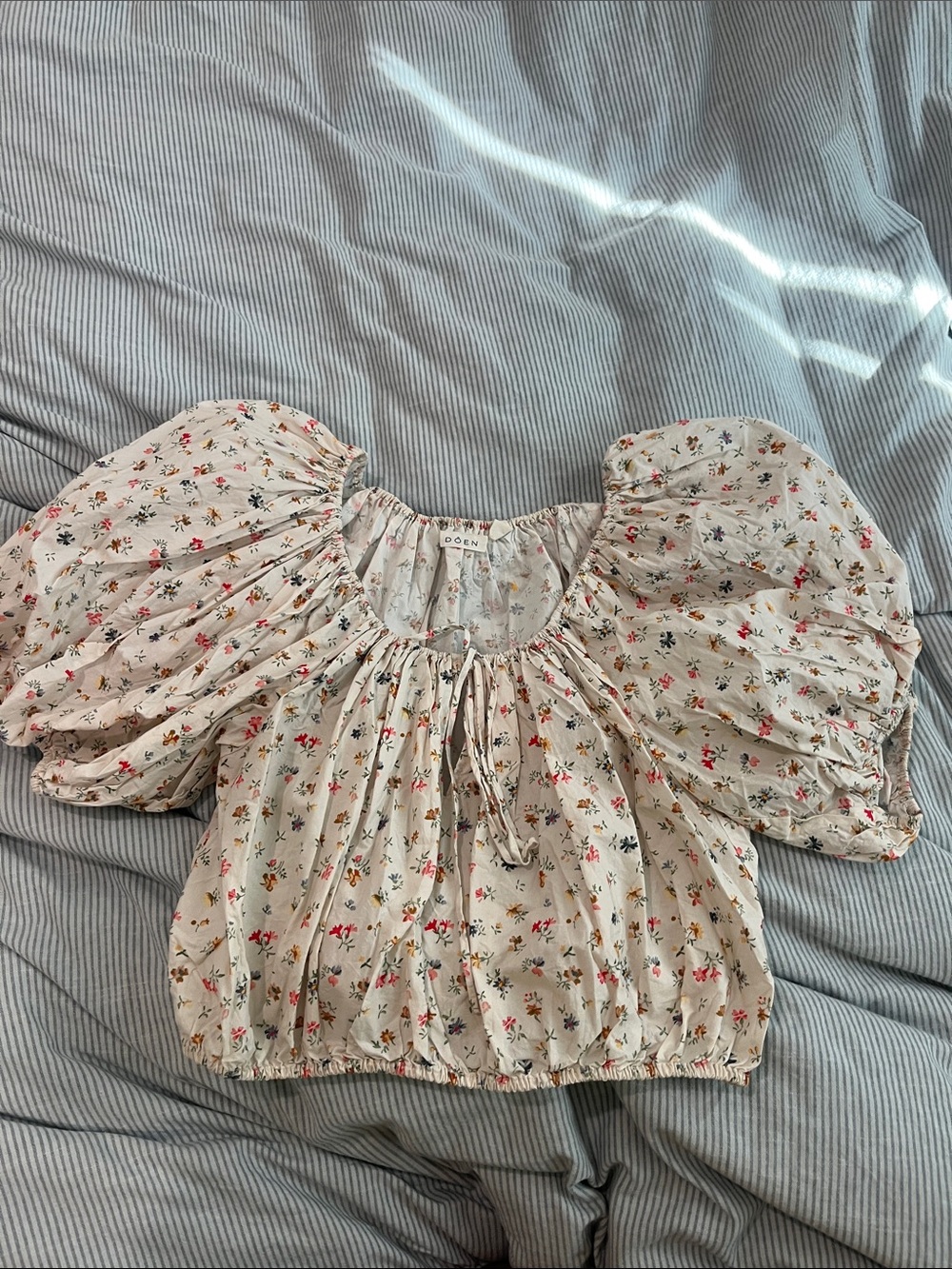 Doen Topaz Top in Cottage Floral